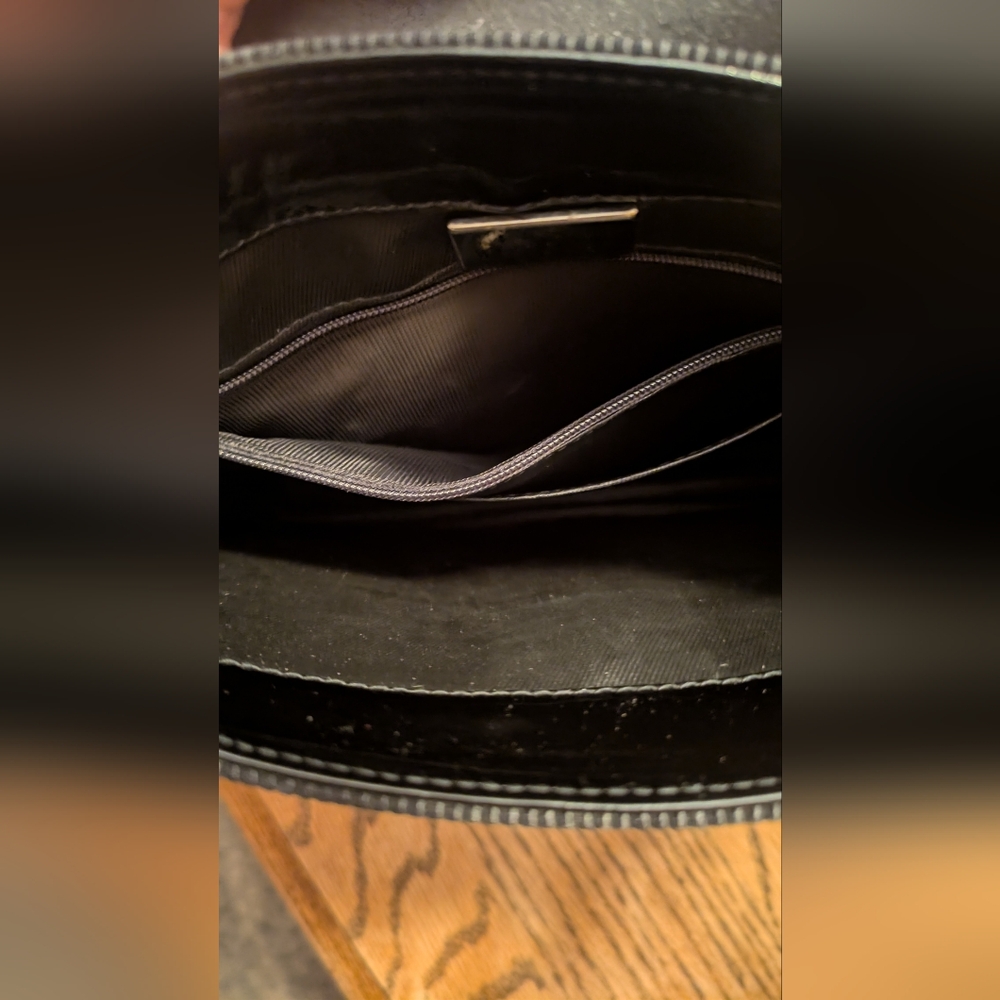 Vintage Stuart Weitzman Ribbed Black Bag - Picture 7 of 9